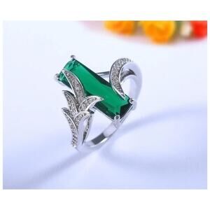 Green leaf baguette ring - silver - CZs- size 10